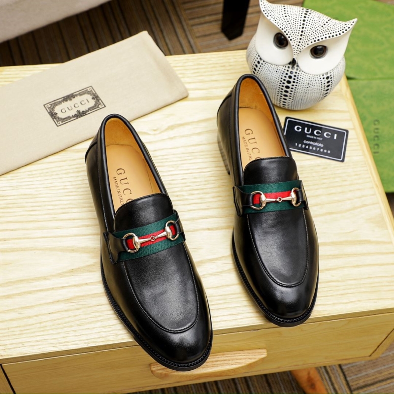 G*u*i leather shoes